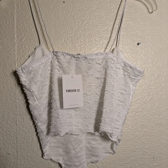 Forever 21 Elegant White Textured Women's Top Size Small - Picture 5 of 10